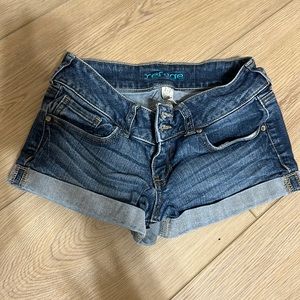 Low rise short denim shorts size 2